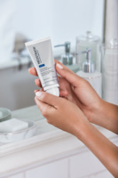 080F30149C_Life Style_Skin Active Matrix Support SPF 30