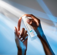 080F30240X_Life Style 3_Restore PHA Daily Moisturizer