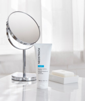 080F30142XA_Life Style 2_Clarify Mandelic Clarifying Cleanser